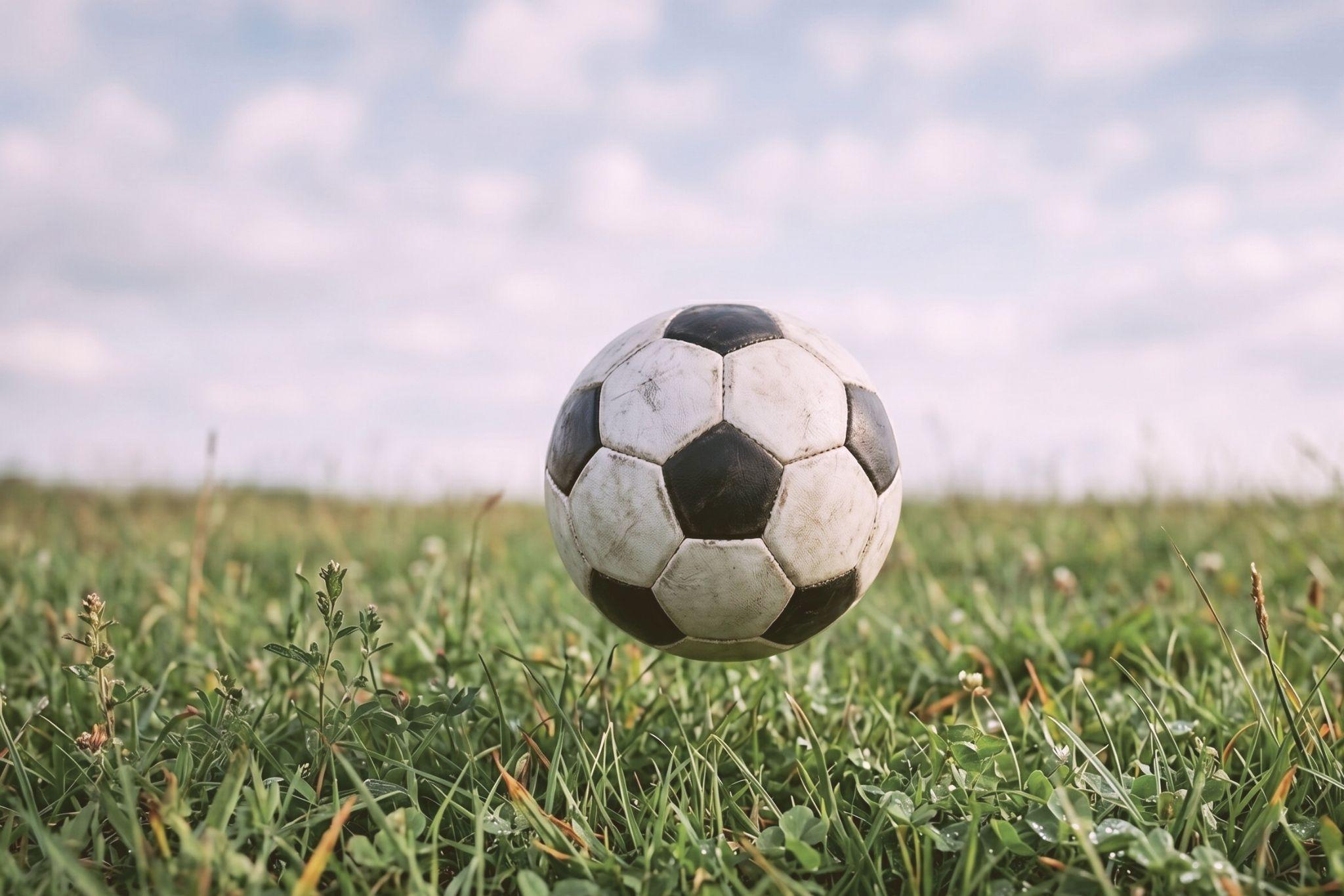 Fotbalový obsah už dávno nehraje jen na hřišti.