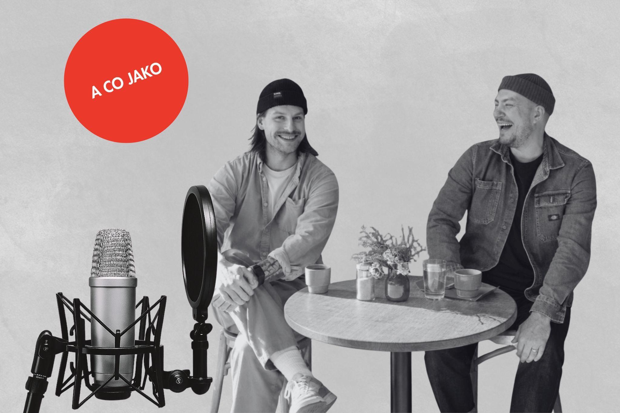 Autoři podcastu A co jako